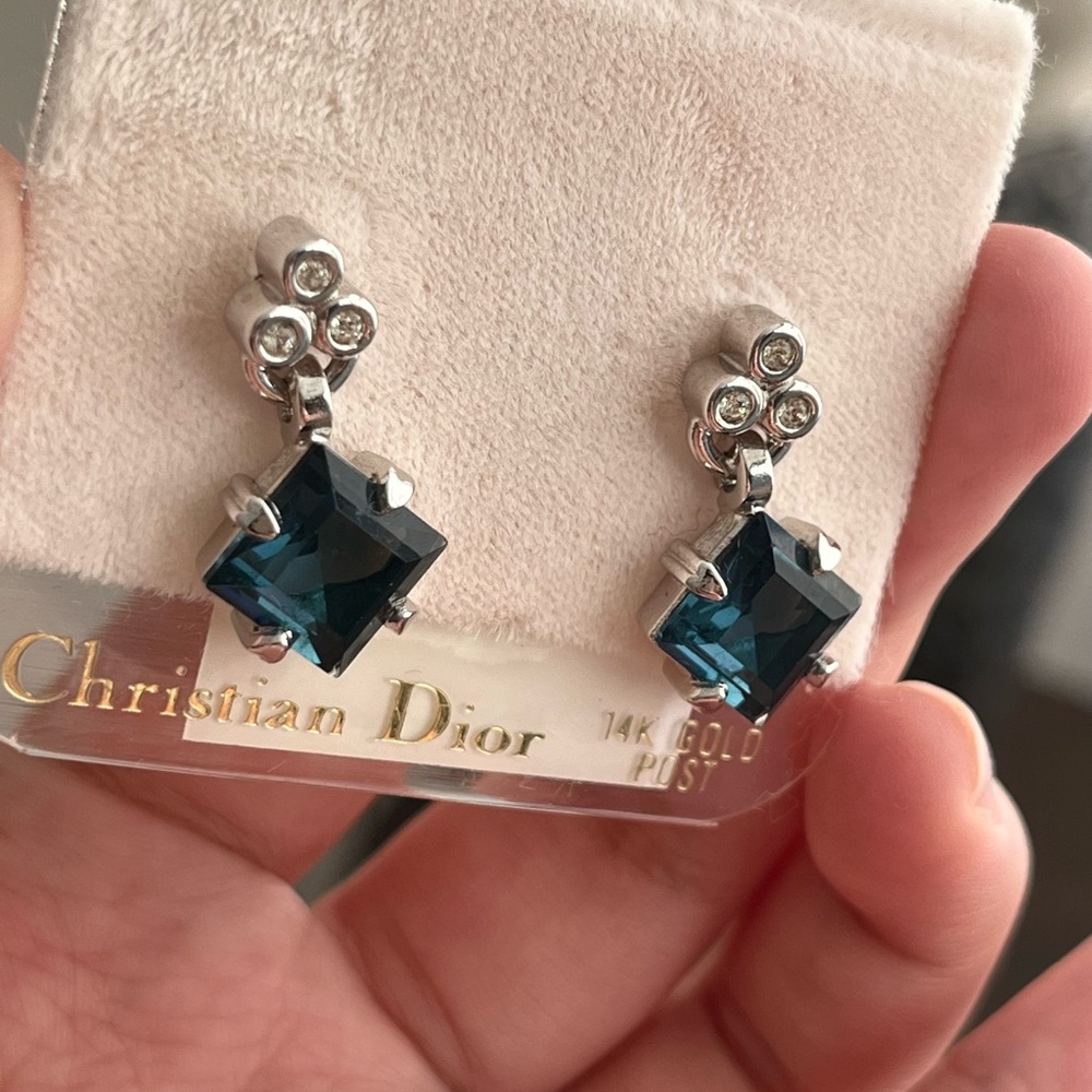 Vintage NWT Christian Dior Blue Rhinestone Dangle Silver 14k Gold Post Earrings - Picture 4 of 9
